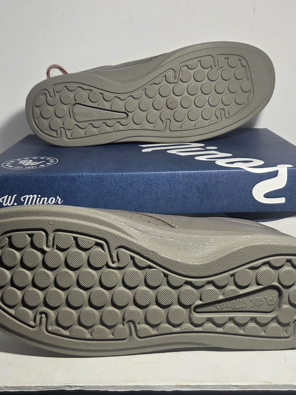 P.W. Minor Men's Leisure Strap DX2 II Taupe Leather Walking Shoes 9.5M w/box - Picture 5 of 10